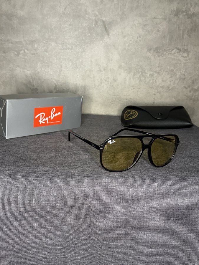 Ray-Ban Bill