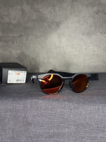 Oakley HSTN Cristal Rojo