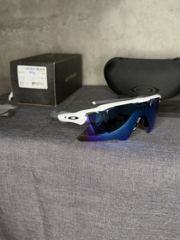 Oakley Radar